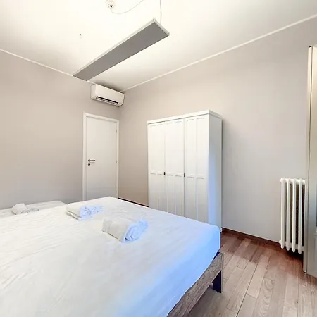 Apartment Nel Cuore Di Via Tortona Milan