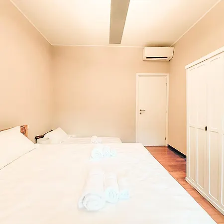 Apartamento Nel Cuore Di Via Tortona *
